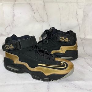 Nike Men’s Athletic Black/Gold shoes